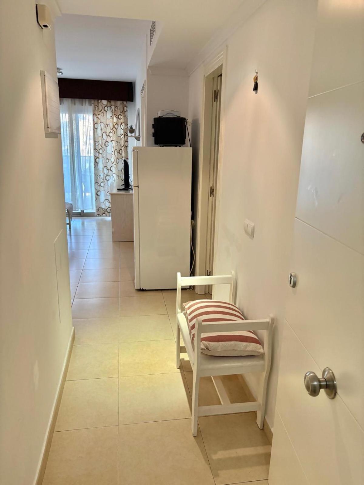 Apartment With Sea View Pool & Private Parking Κάλπε Εξωτερικό φωτογραφία