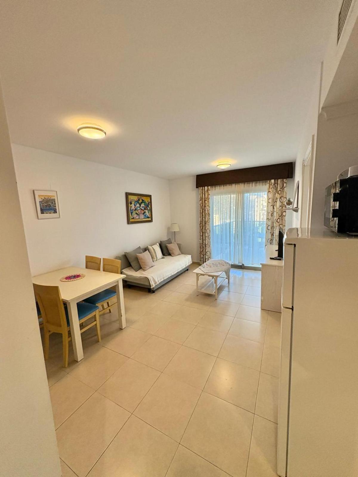 Apartment With Sea View Pool & Private Parking Κάλπε Εξωτερικό φωτογραφία