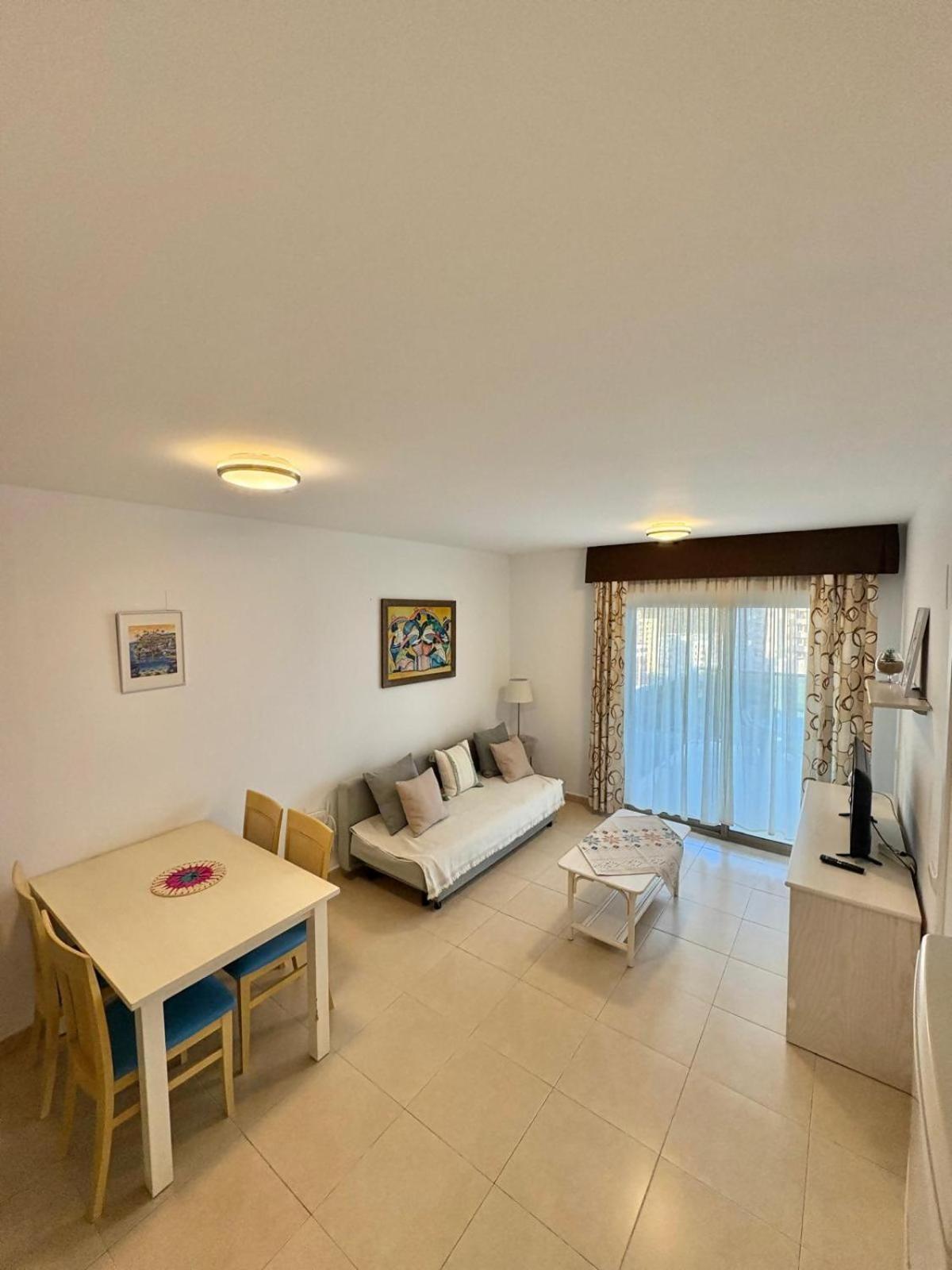 Apartment With Sea View Pool & Private Parking Κάλπε Εξωτερικό φωτογραφία